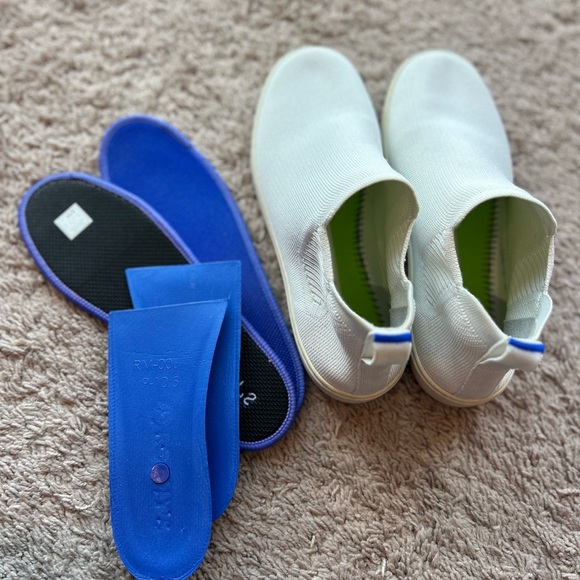 Rothy’s The Chelsea Sneaker in Bright White - Picture 11 of 13